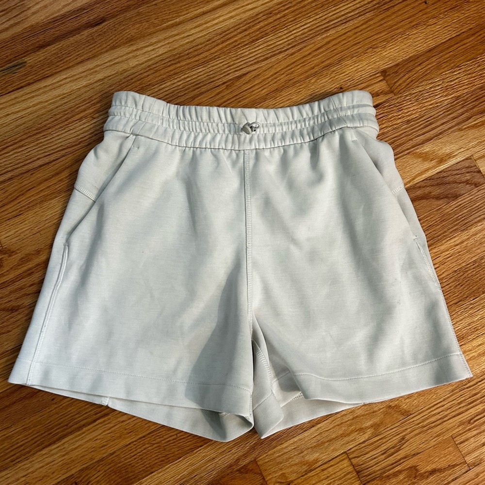 Lululemon Softstreme 4” Shorts
